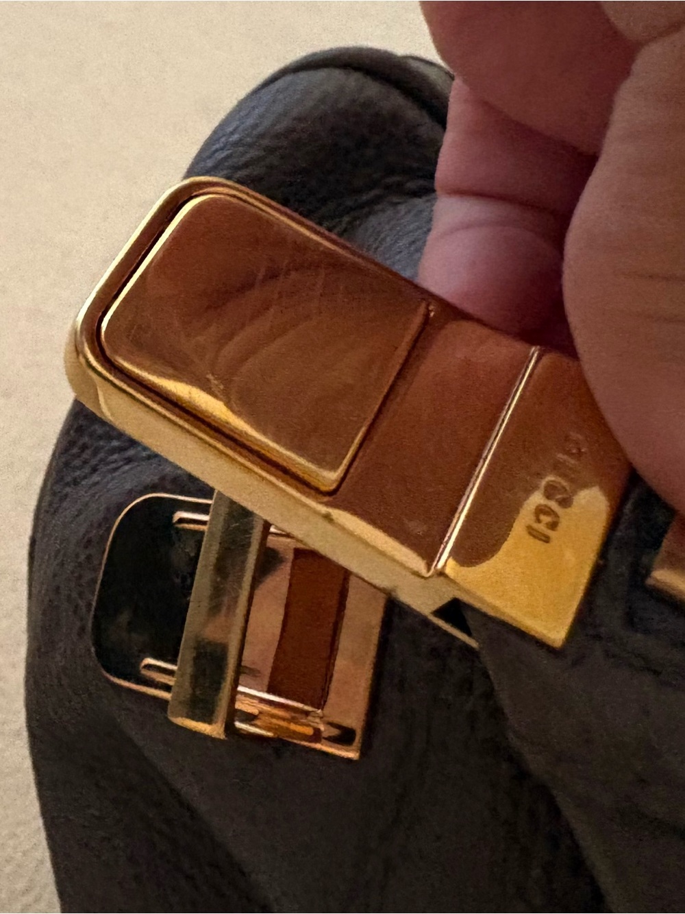 Gucci Brown Leather Briefcase with Gold Crest Hardware - Picture 4 of 12